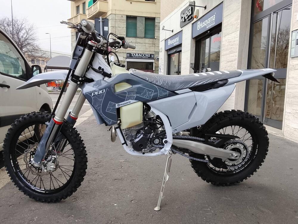 Husqvarna FE 350 Pro (2026) (2)