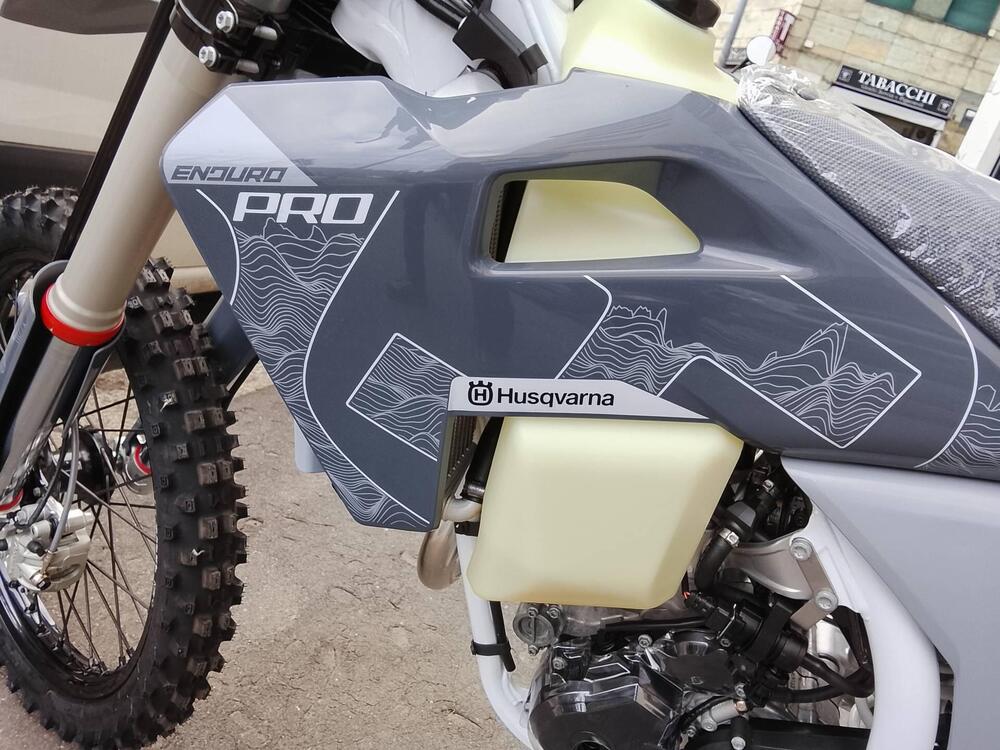 Husqvarna FE 350 Pro (2026) (3)