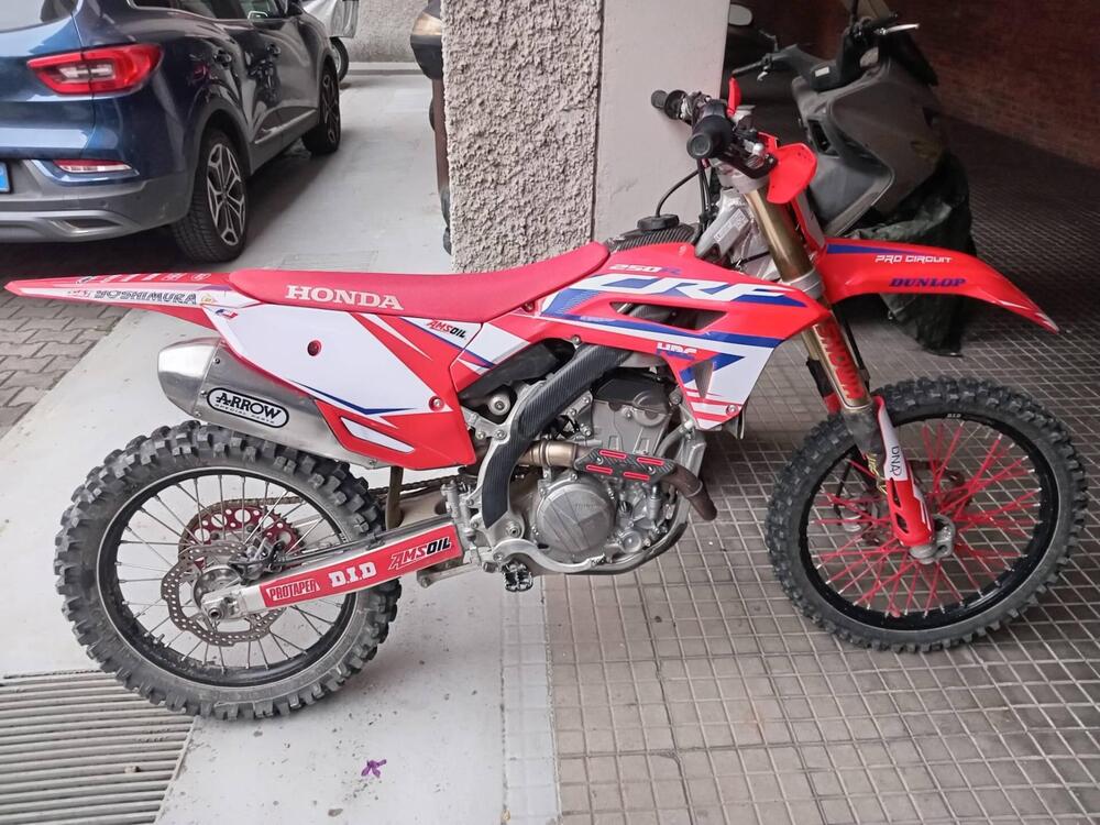 Honda CRF 250 R (2022) (2)