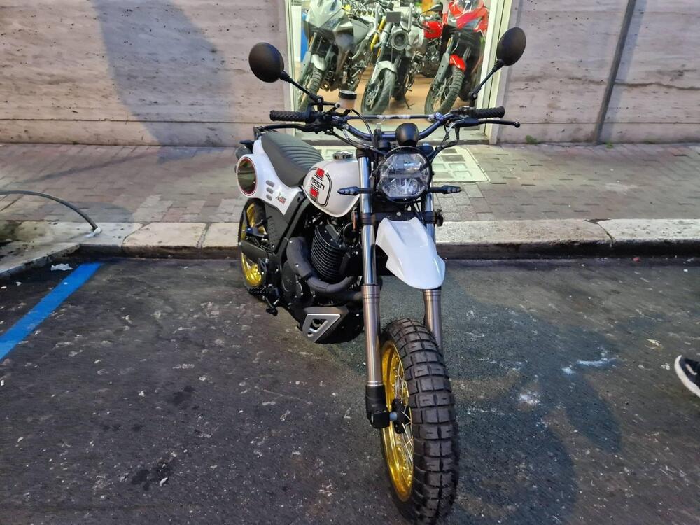 Mash Italia X-Ride 650 (2021 - 25) (2)