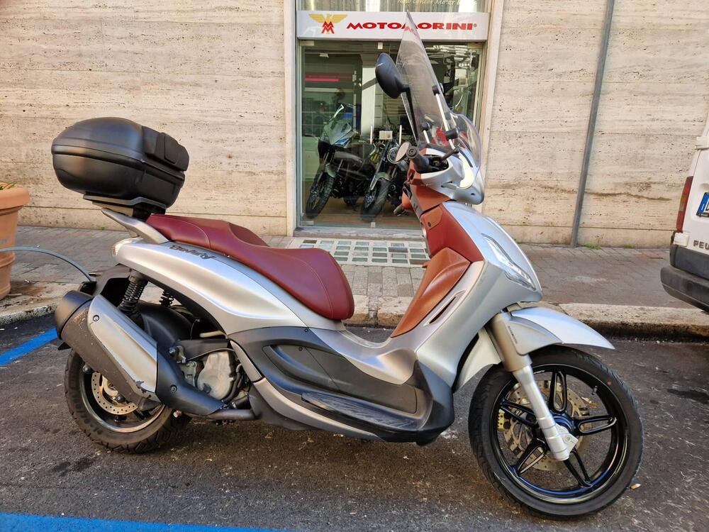 Piaggio Beverly 350 SportTouring ie ABS (2011 - 17)