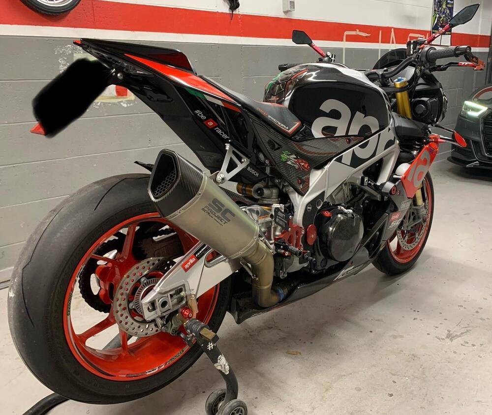 Aprilia Tuono V4 Factory (2017 - 18) (5)