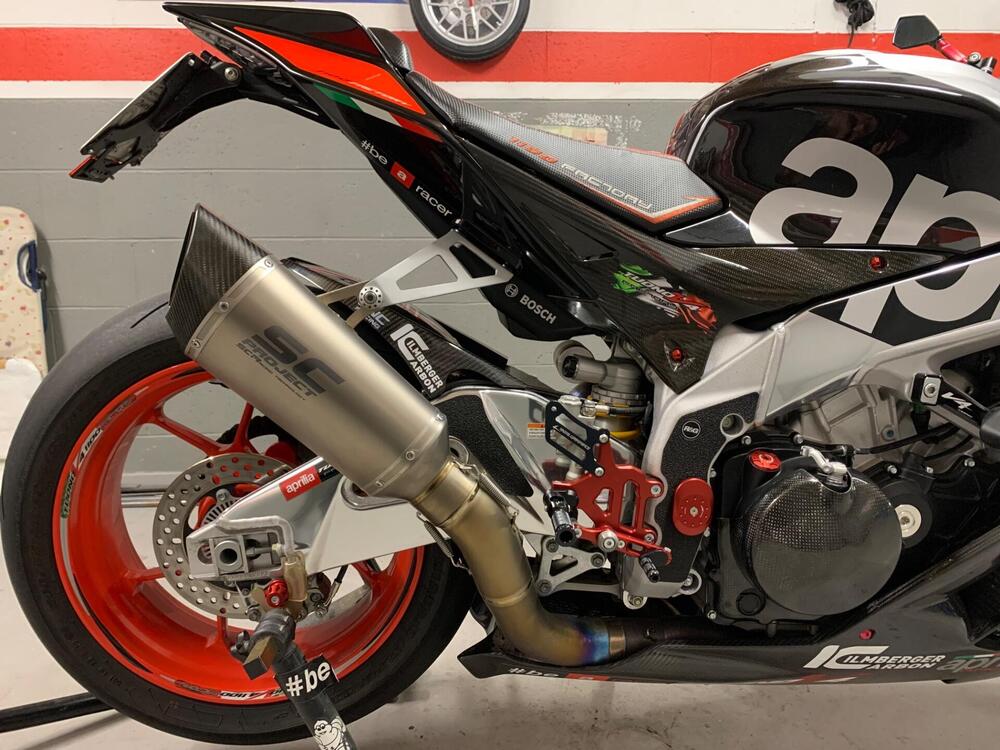 Aprilia Tuono V4 Factory (2017 - 18) (7)