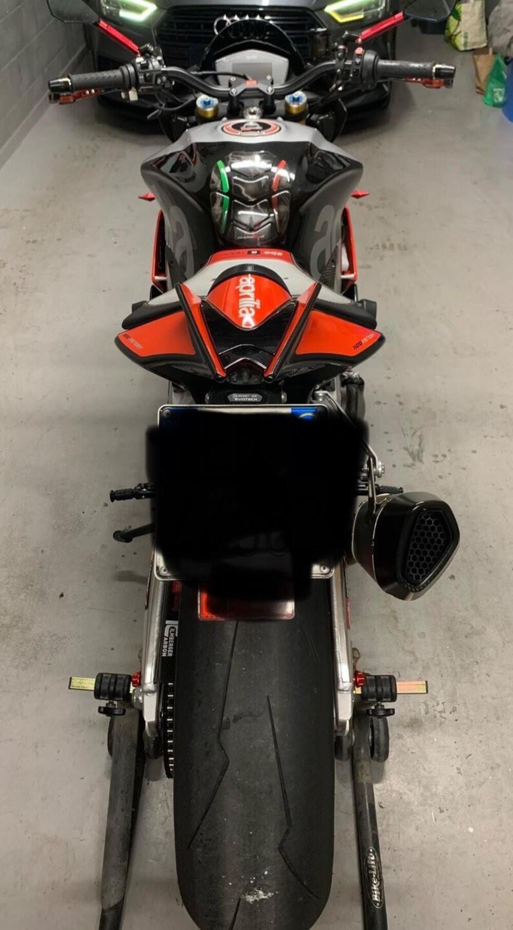 Aprilia Tuono V4 Factory (2017 - 18) (8)