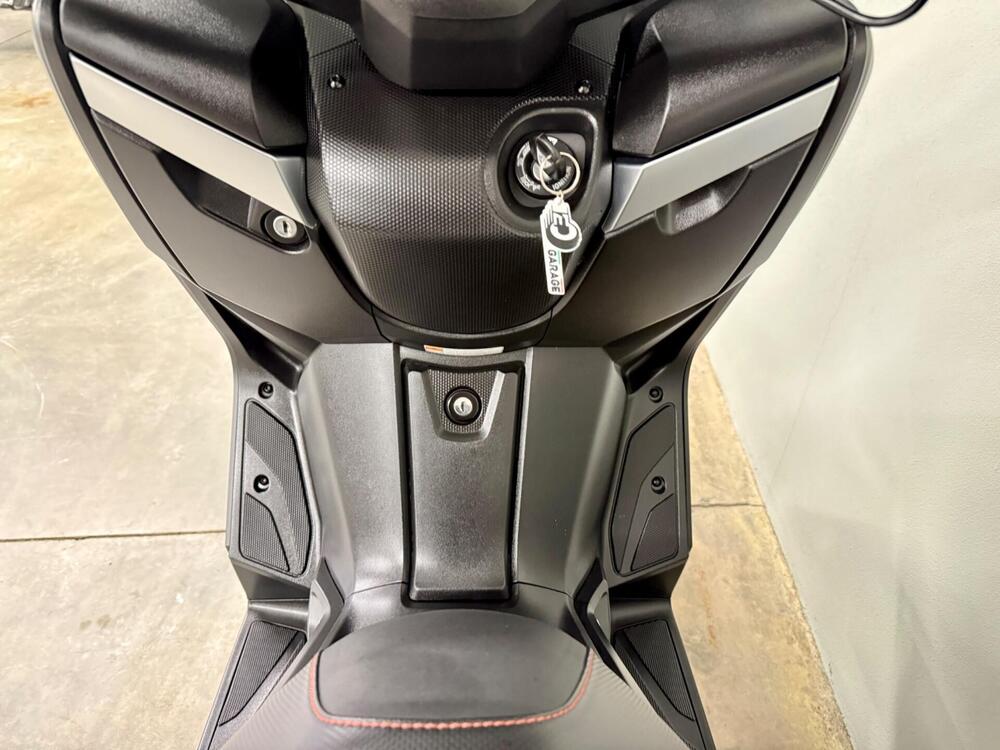 Yamaha X-Max 250 ABS (2014 - 16) (13)