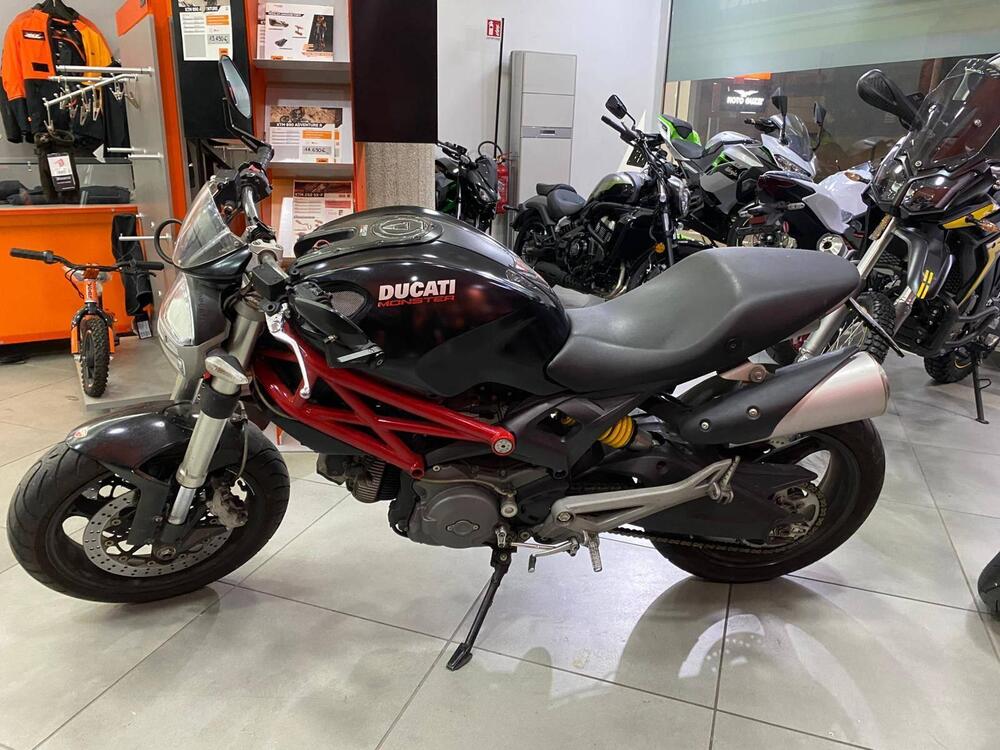 Ducati Monster 696 Plus (2007 - 14) (2)