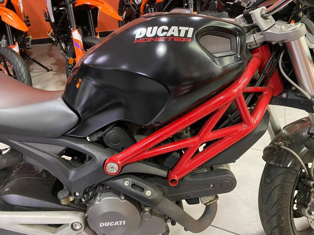 Ducati Monster 696 Plus (2007 - 14) (6)