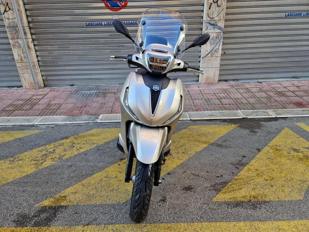 Piaggio Beverly 400 ABS-ASR (2021 - 24) (2)