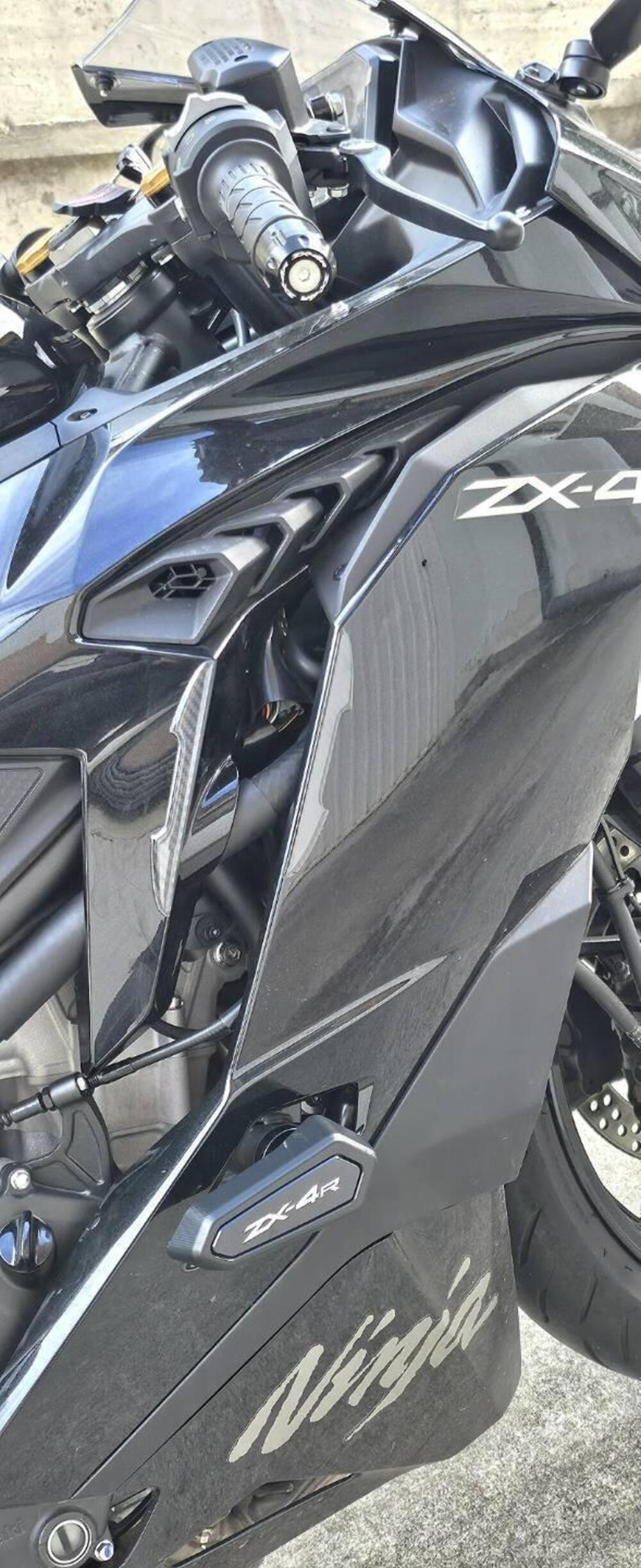 Kawasaki Ninja ZX-4R (2024 - 26) (8)