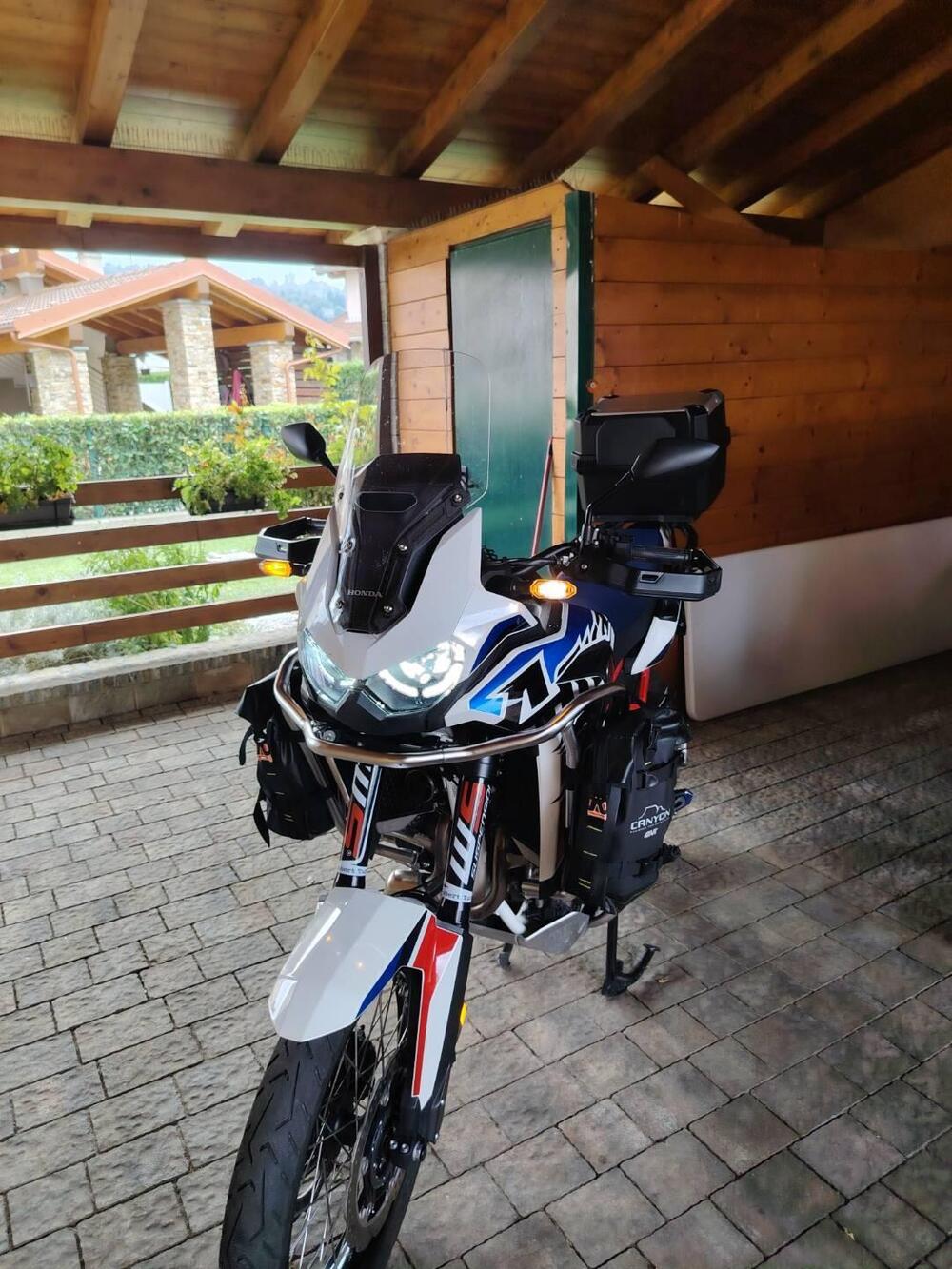 Honda Africa Twin CRF 1100L DCT (2022 - 23) (3)