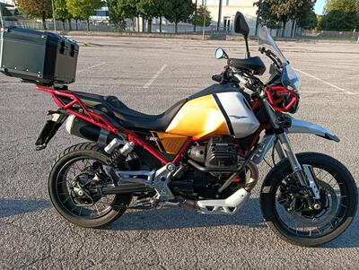 Moto Guzzi V85 TT Evocative Graphics (2021 - 23) usata