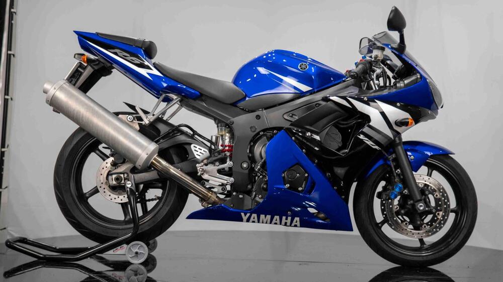 Yamaha YZF R6 (2003 - 04) (6)