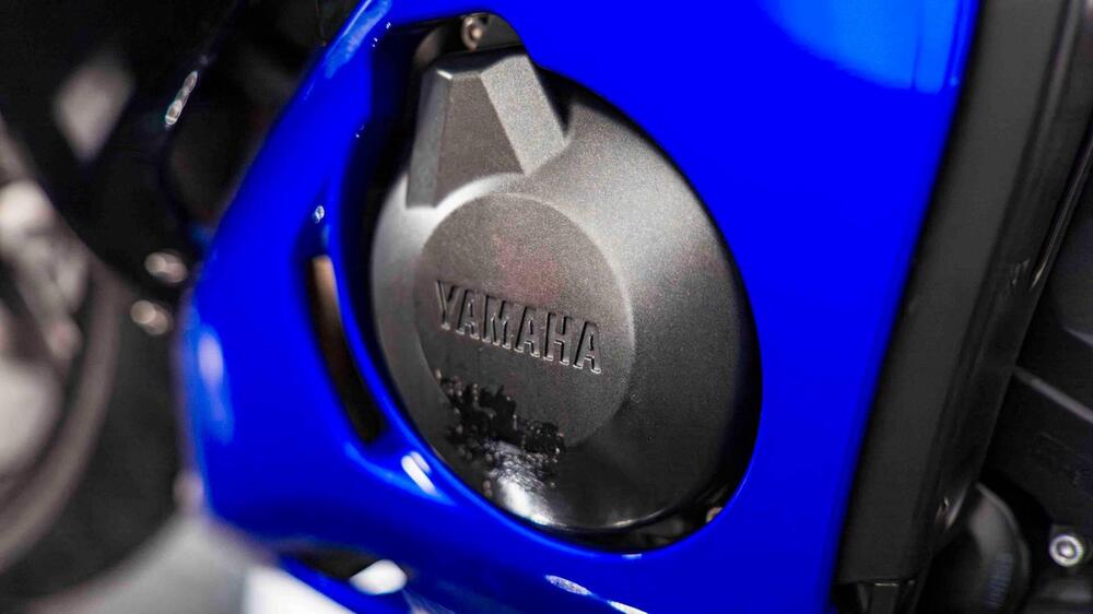 Yamaha YZF R6 (2003 - 04) (14)