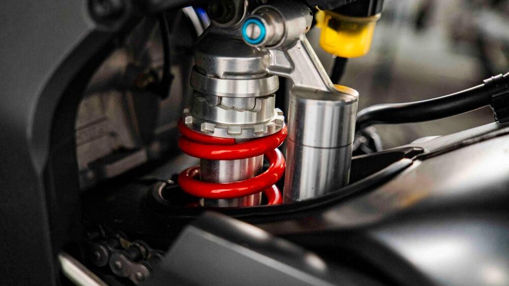 Yamaha YZF R6 (2003 - 04) (15)