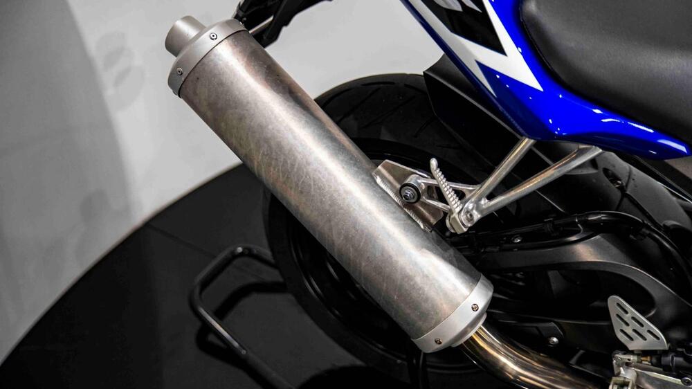 Yamaha YZF R6 (2003 - 04) (18)