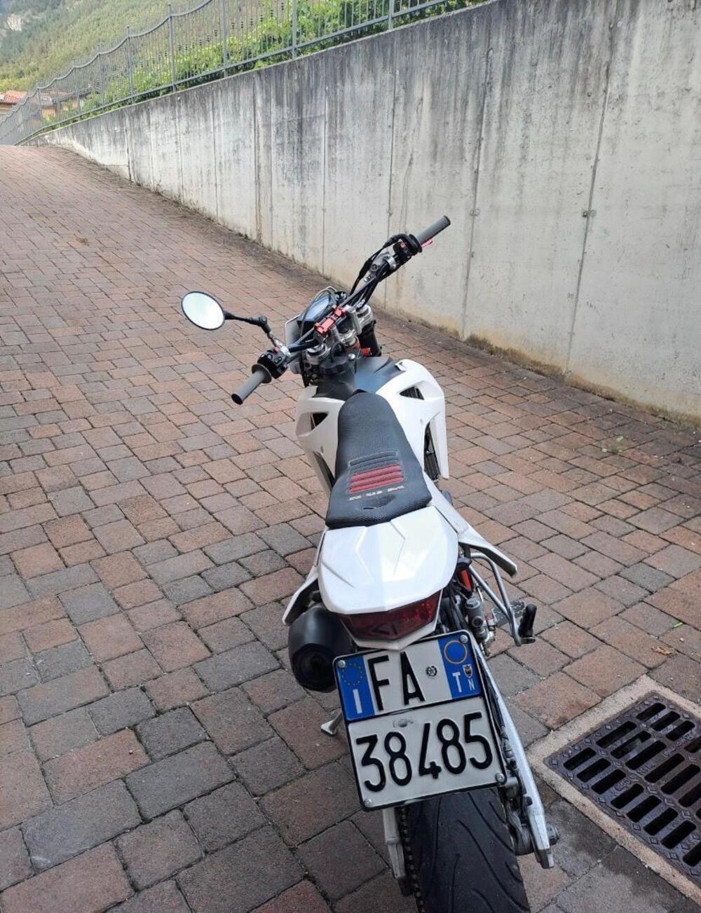 Swm SM 125 R (2022 - 24) (5)