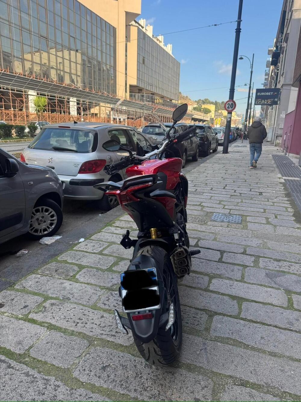 MV Agusta Turismo Veloce 800 Rosso (2021 - 23) (3)