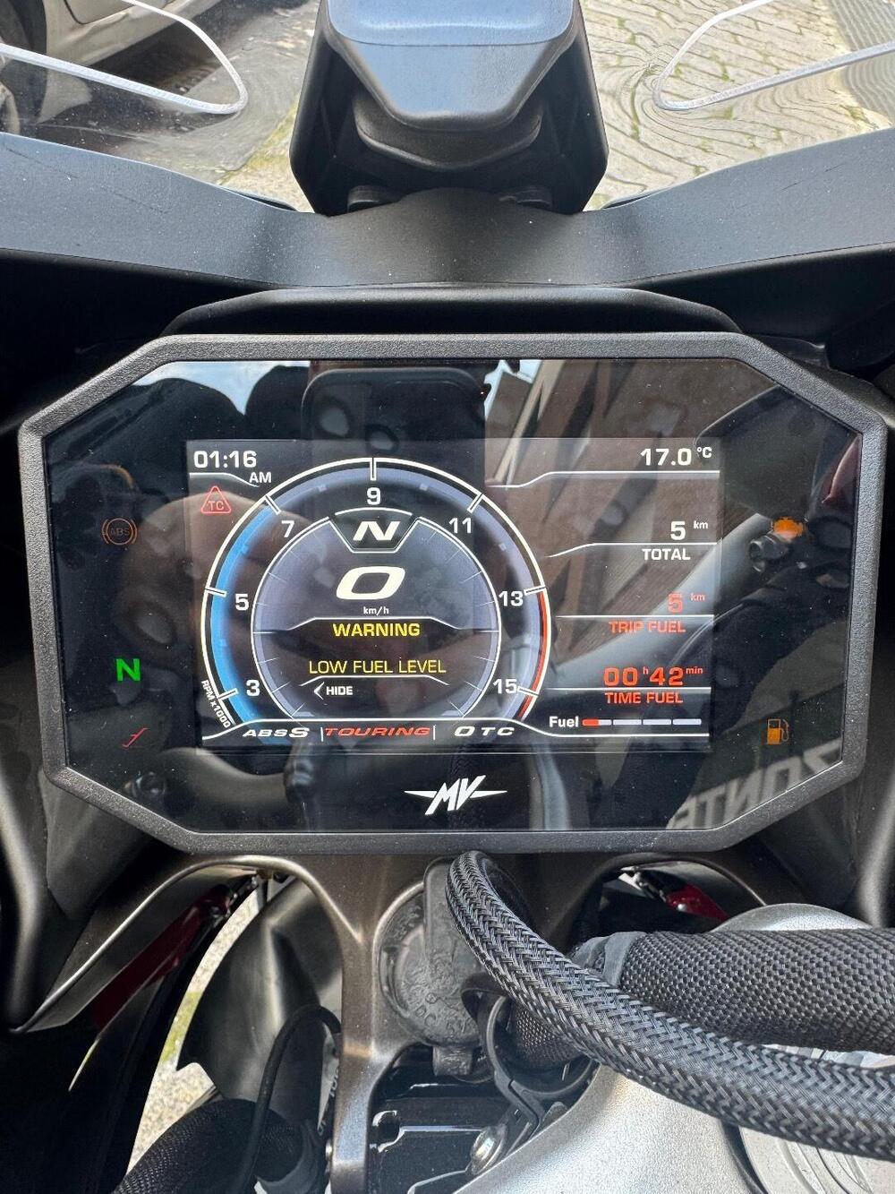 MV Agusta Turismo Veloce 800 Rosso (2021 - 23) (6)