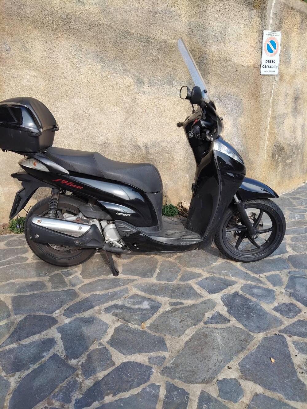 Honda SH 300 i (2006 - 10) (4)