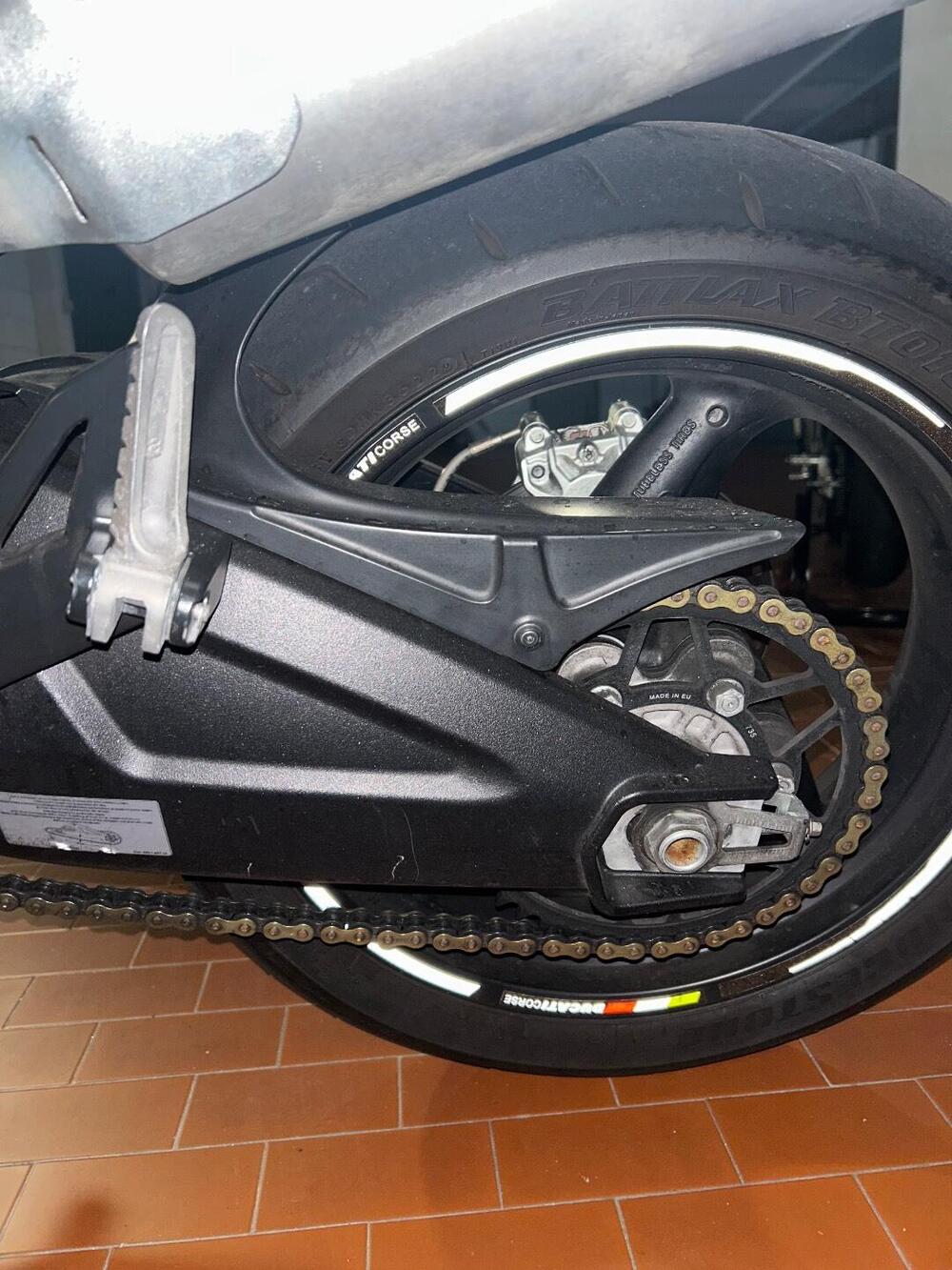 Ducati Monster 696 Plus (2007 - 14) (5)