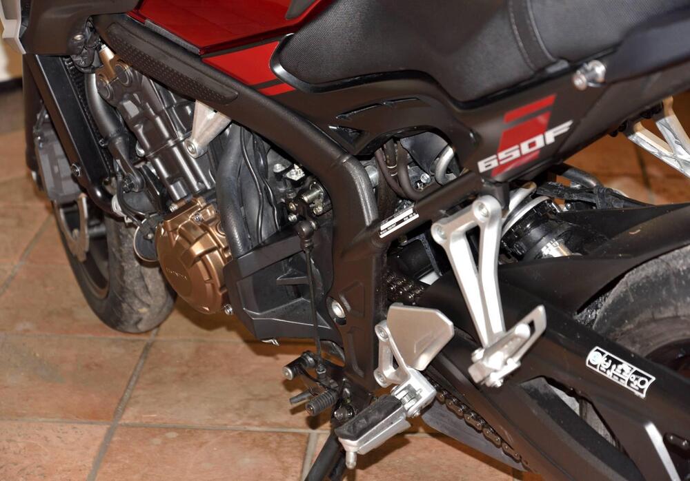 Honda CB 650 F (2017 - 18) (12)