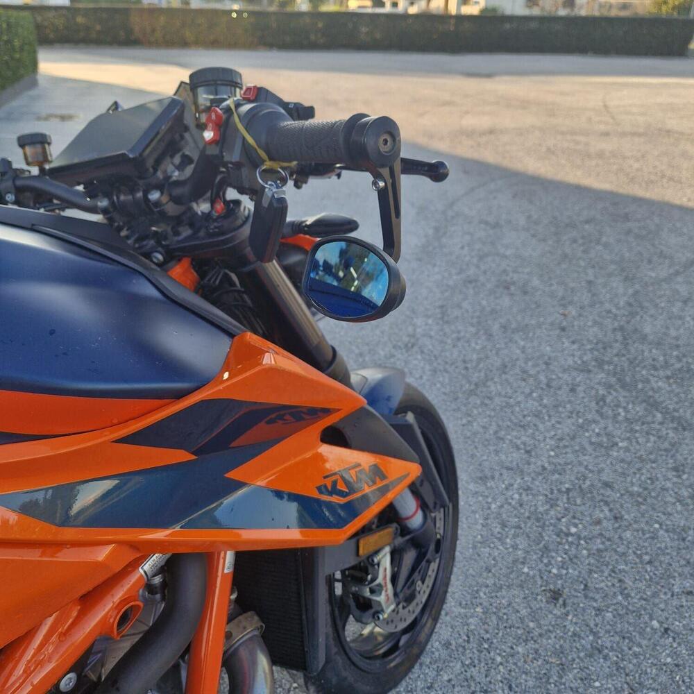 KTM 1290 Super Duke R (2021) (3)