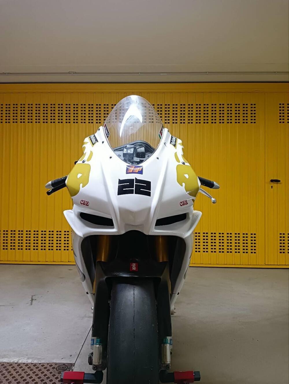 Aprilia RSV4 Factory APRC ABS (2011 - 15) (3)