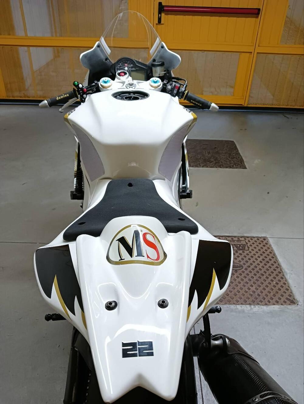 Aprilia RSV4 Factory APRC ABS (2011 - 15) (4)