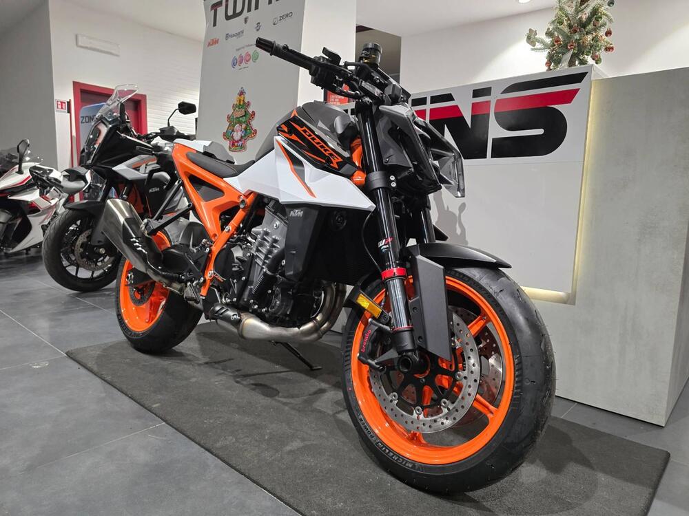 KTM 990 Duke R (2026) (2)
