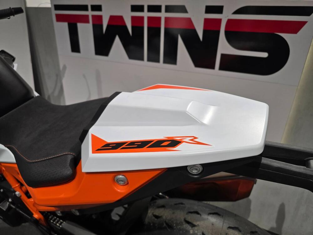 KTM 990 Duke R (2026) (10)