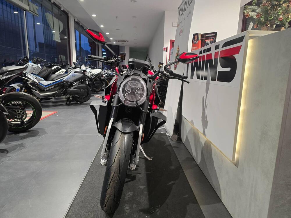 MV Agusta Brutale 1000 RS (2022 - 26) (3)