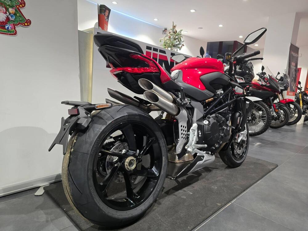 MV Agusta Brutale 1000 RS (2022 - 26) (8)