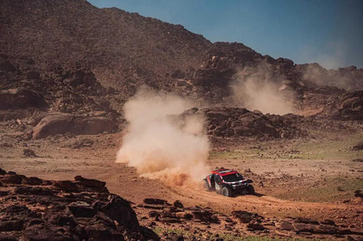 Dakar 2026, &egrave; gi&agrave; spettacolo: Canet il pi&ugrave; veloce sulle due ruote, Ford primo nelle auto