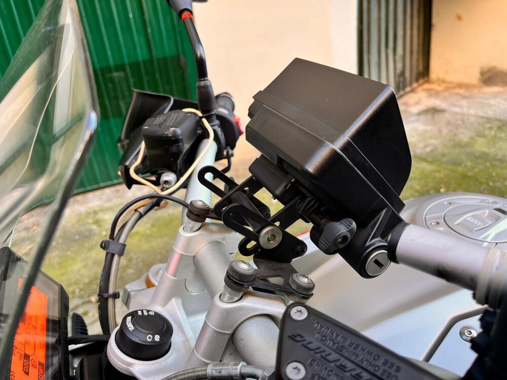 Bmw R 1200 R (2015 - 16) (8)