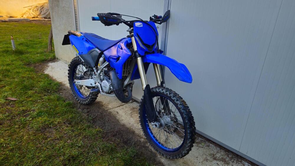 Yamaha YZ 125 (2021) (3)