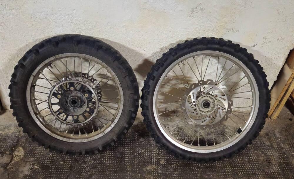 Yamaha YZ 125 (2021) (5)