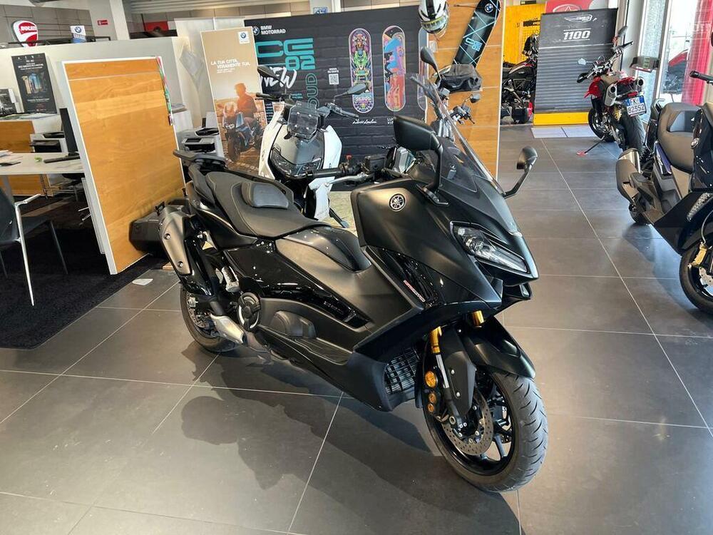 Yamaha T-Max 560 Tech Max (2022 - 24) (2)