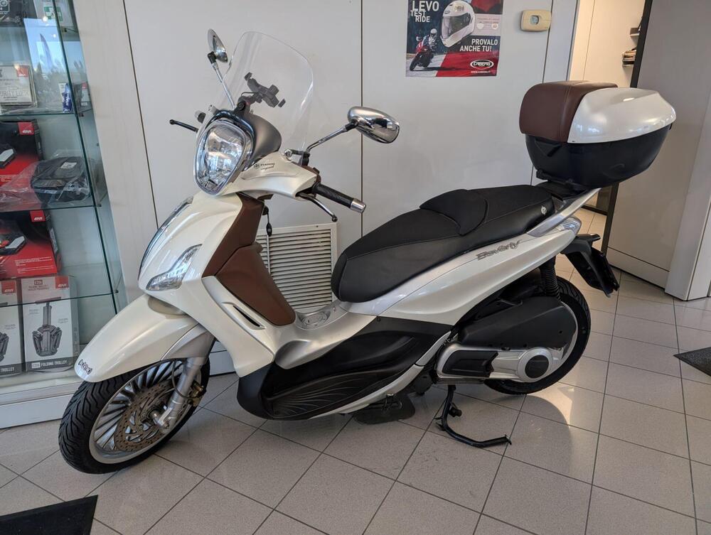 Piaggio Beverly 300 i.e. (2010 - 16) (2)