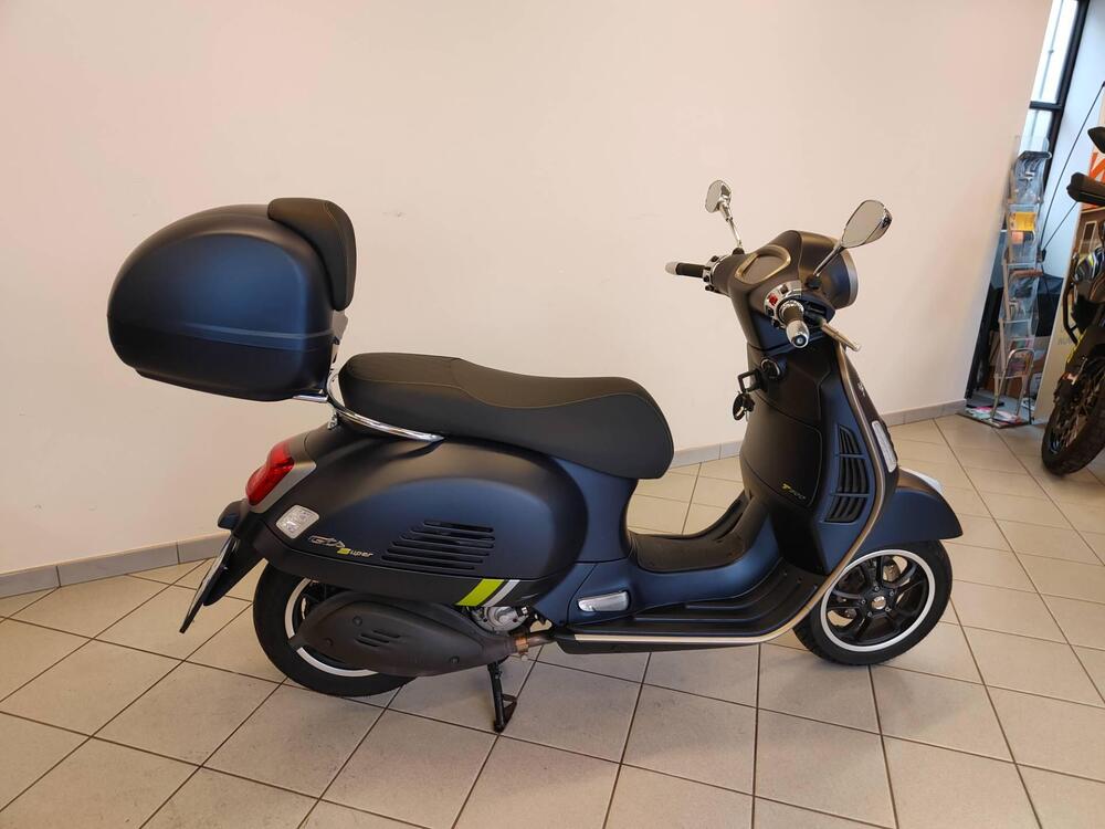 Vespa GTS 300 Super Tech (2023 - 24) (8)