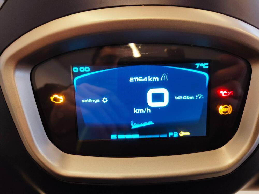 Vespa GTS 300 Super Tech (2023 - 24) (15)