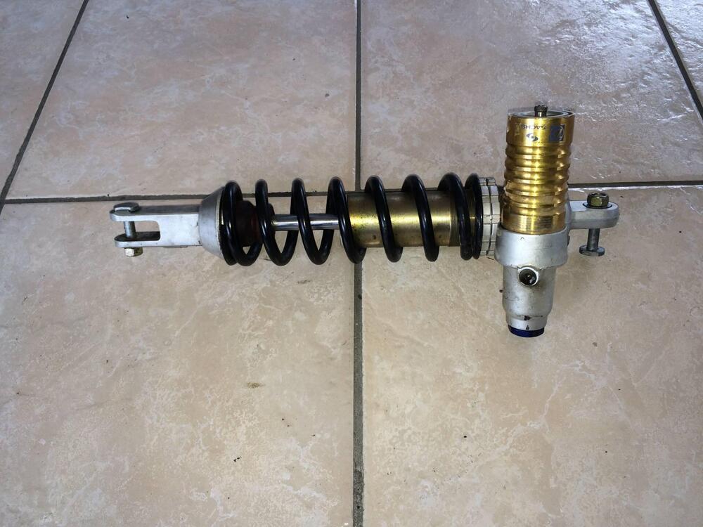 MONOAMMORTIZZATORE SXV Aprilia (2)