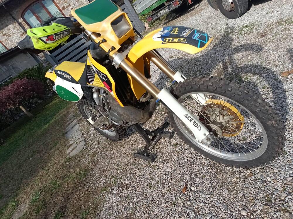 Suzuki RM 2T (2)