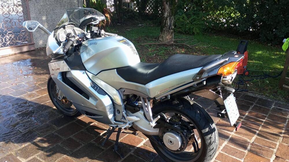 Aprilia RST 1000 Futura (2001 - 04) (5)