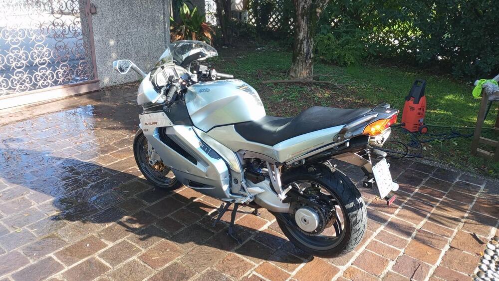 Aprilia RST 1000 Futura (2001 - 04) (6)