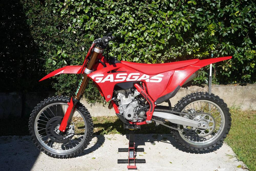 GASGAS MC 250 F (2021) (2)
