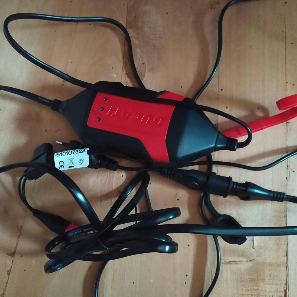 Ducati Monster 937 (2021 - 25) (4)