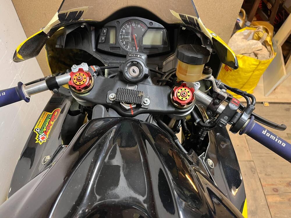 Honda CBR 600 RR (2007 - 08) (4)