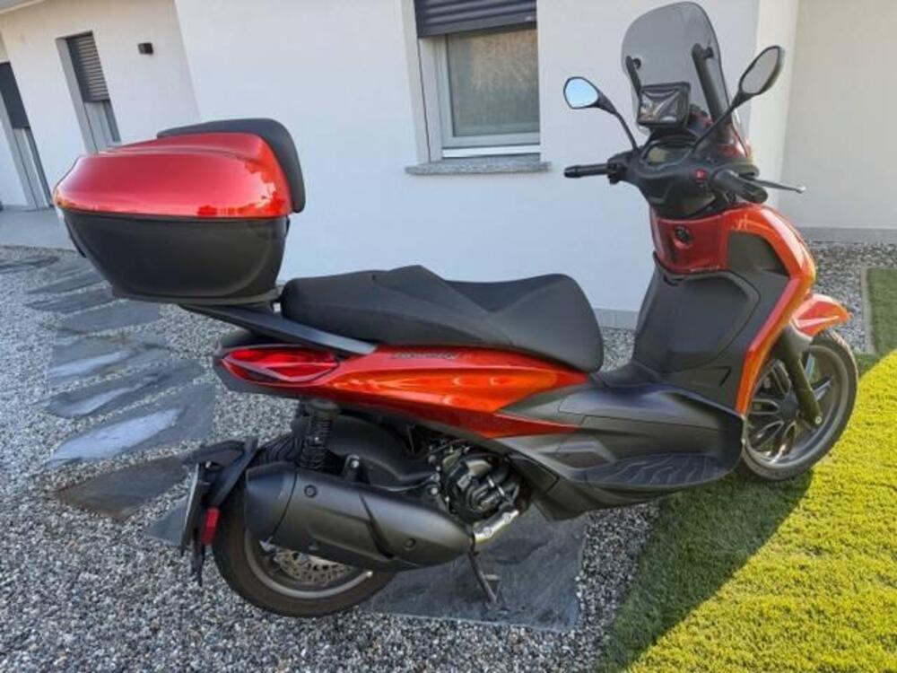 Piaggio Beverly 300 S ABS-ASR (2021 - 25) (3)