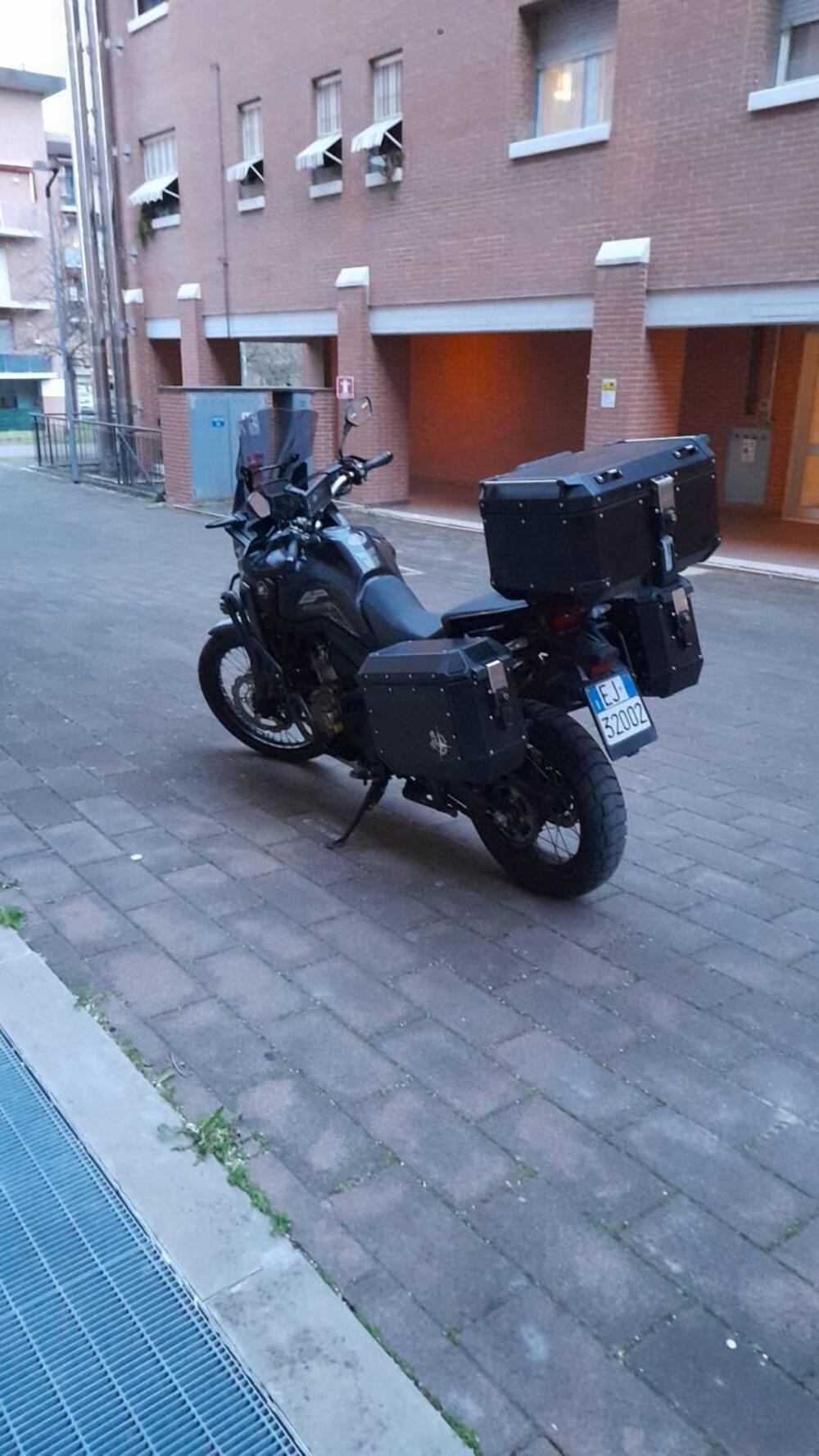 Honda Africa Twin CRF 1000L DCT ABS (2016 - 17) (3)