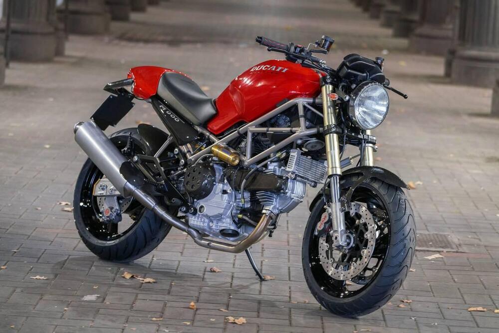 Ducati Monster 900 (3)